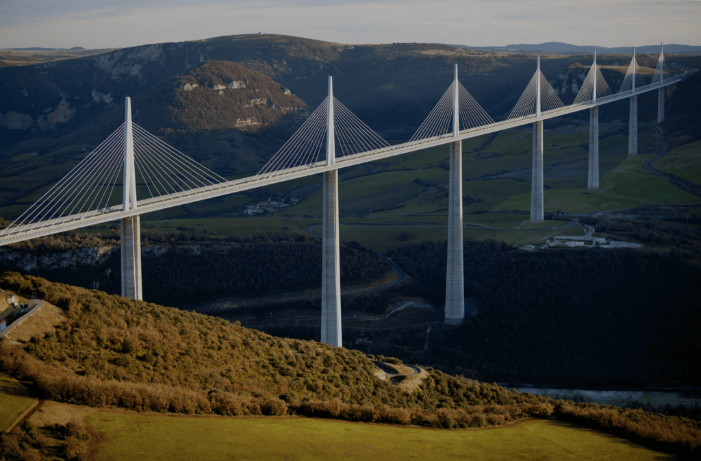 Diferencias Clave entre Puentes y Viaductos: ¿Qué Son y Cómo Se Diferencian? 2 Diferencias Clave entre Puentes y Viaductos: ¿Qué Son y Cómo Se Diferencian? 2